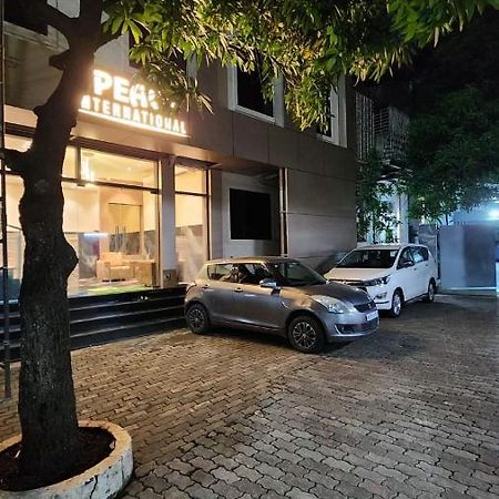 孟买 Peace International酒店 外观 照片